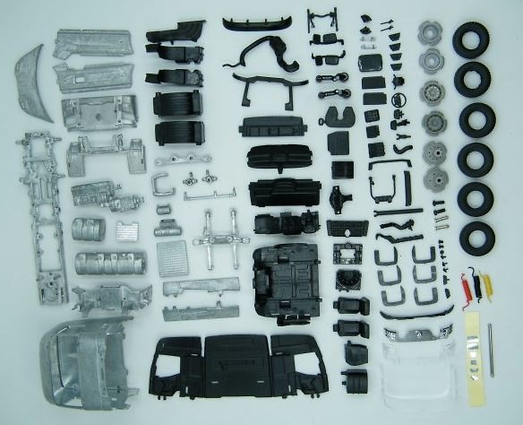 Bausatz Renault T High 4x2 tractor chassis kit (Facelift 2021 version) Tekno 82359 Masstab 1/50 