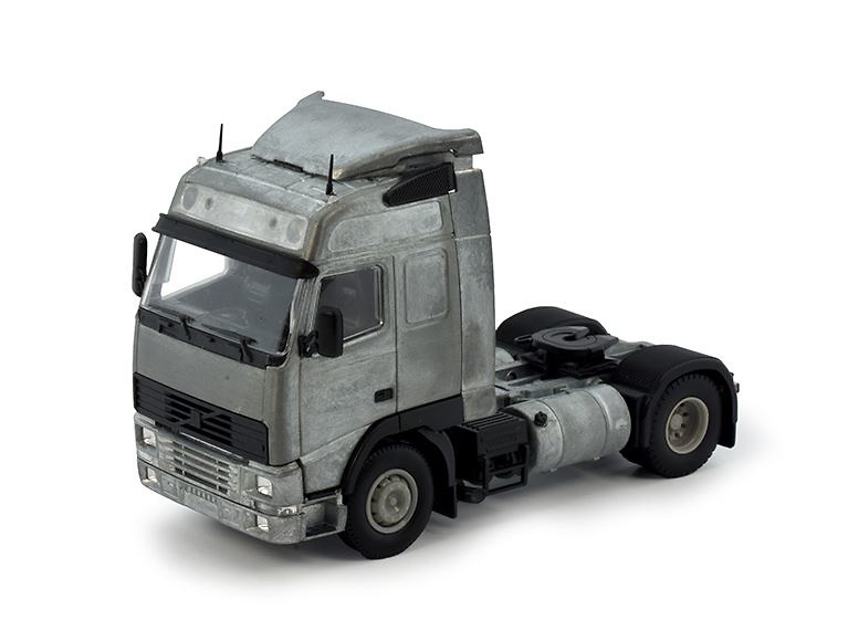 Bausatz Volvo FH01 Globetrotter 4x2 Tekno 83170 Masstab 1/50 