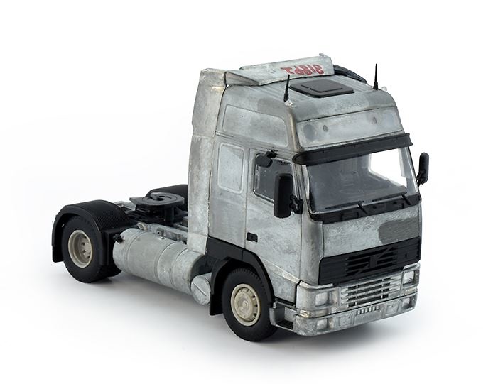 Bausatz Volvo FH01 Globetrotter XL 4x2 Tekno 81892 Masstab 1/50 