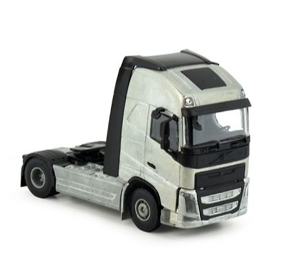 Bausatz Volvo FH04 Globetrotter XL Liontoys 81874 Masstab 1/50 