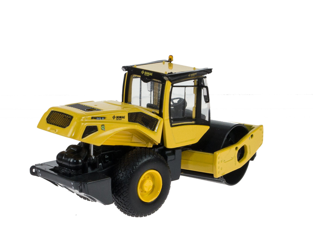 Bomag Walze BW 213 D-5 Massstab 1/50 