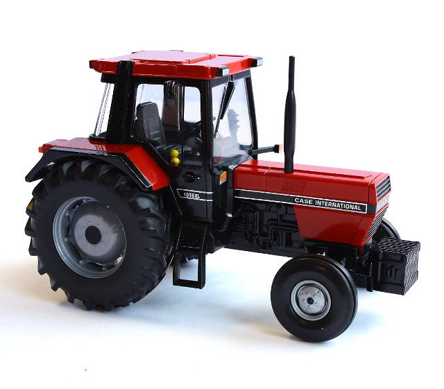 Case IH 1056XL 2WD Tractor Britains 42793 Masstab 1/32 