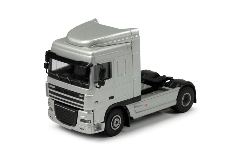 DAF 105 XF SC 4x2 Gris Liontoys 1/50 
