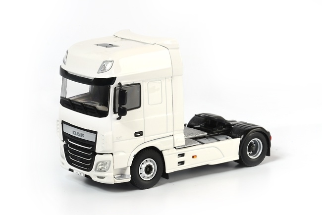 Zugmaschine DAF new XF SSC Euro 6 Wsi Models 03-1128 Maßstab 1/50 