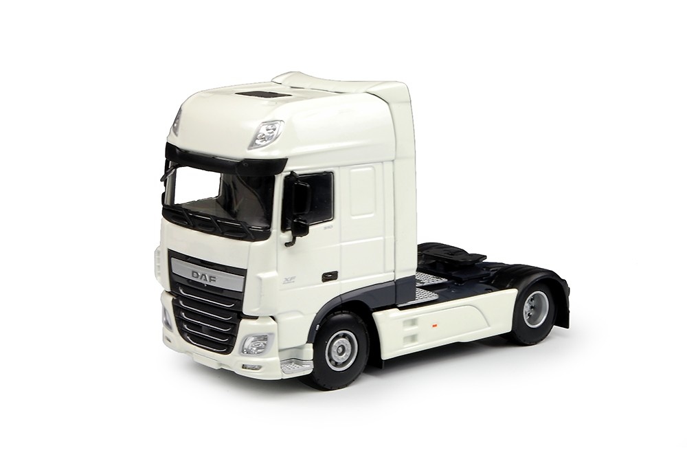 Daf Euro 6 XF Super Space Cab Lion Toys 21535 Masstab 1/50 