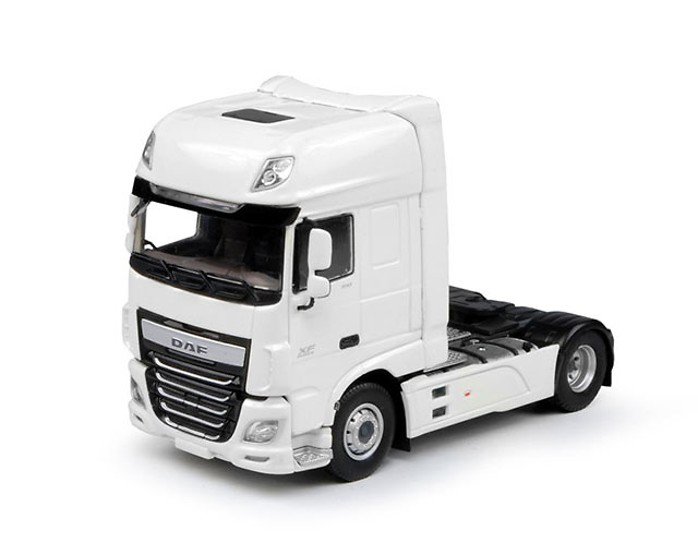 Daf Super Space Cab 4x2 Tekno 64557 Masstab 1/50 