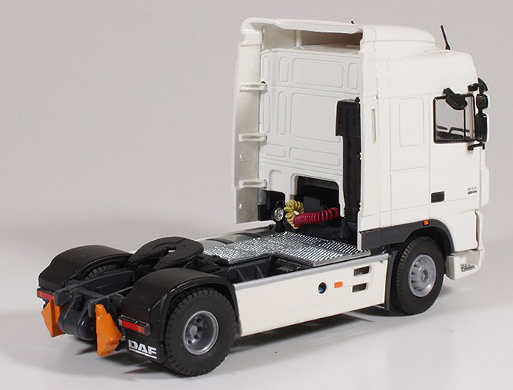 Zugmaschine DAF XF105 Tekno 1/50 54808 
