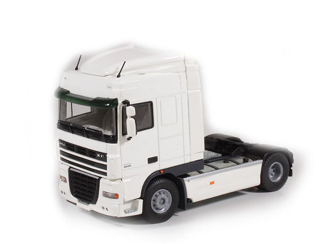 DAF XF105 Space Cab 4x2, Tekno 1/50 54808 