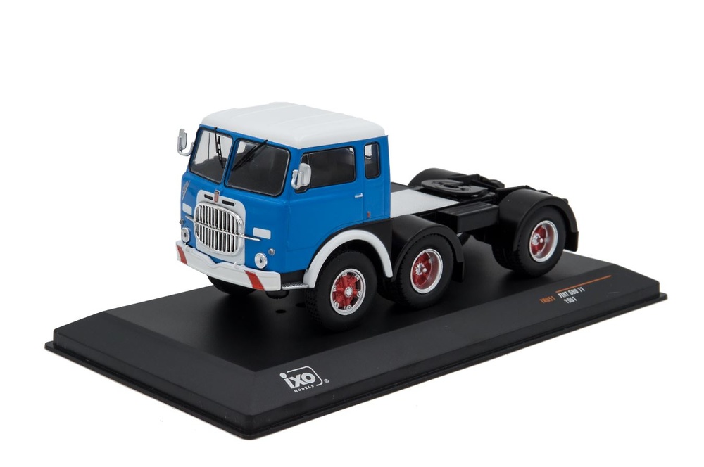 Fiat 690 T1 - Ixo Models 1/43 