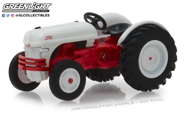 Ford 8n (1947) Greenlight 48010a Masstab 1/64 