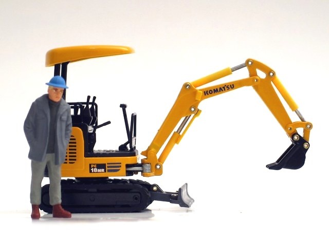 Galeo Komatsu PC18MR Old Cars Masstab 1/32 