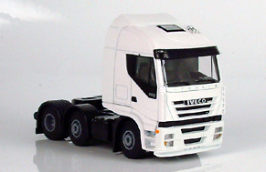 IVECO Stralis ES 6x2 Weiss Liontoys 1/50 