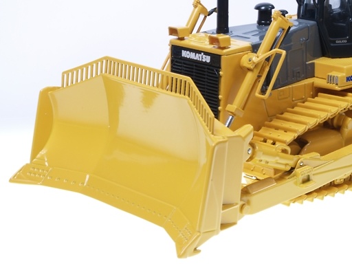 Komatsu D 375 A-5 Bulldozer First Gear 1/50 