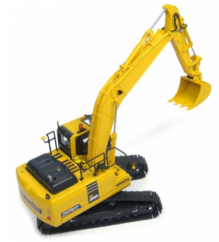 Komatsu PC200i-10 Imc Universal Hobbies 8107 Masstab 1/50 