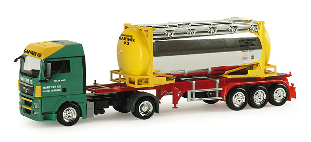 MAN TGX XLX Tankcontainer-Sattelzug 
