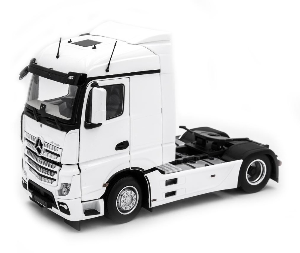 Mercedes Actros Streamspace Marge Models 1907-01 Masstab 1/32 