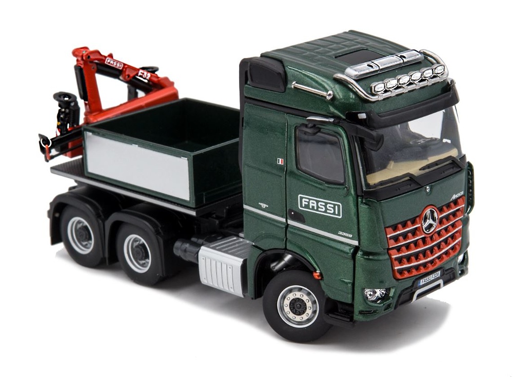 Mercedes-Benz Arocs StreamSpace 6x4 + Ladekran Fassi F32A Imc Models 0072 Masstab 1/50 