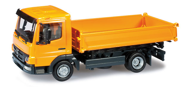 Mercedes-Benz Atego Dreiseitenkipper Herpa 302258 Masstab 1/87 