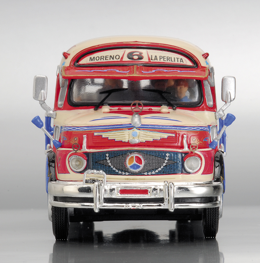 Mercedes Benz LO1112 Bus America del Sur PCXXIs 