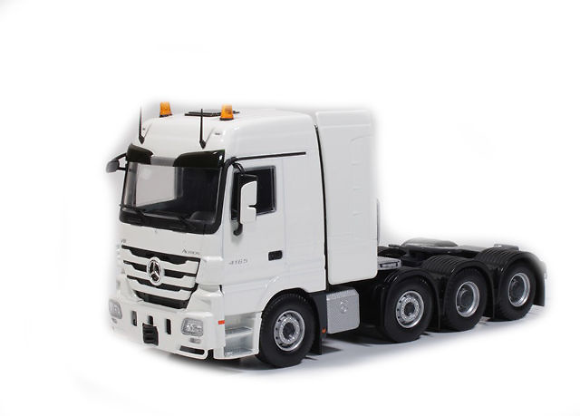 Mercedes Benz MP03 Actros LH 8x4 Tekno 60697 Masstab 1/50 