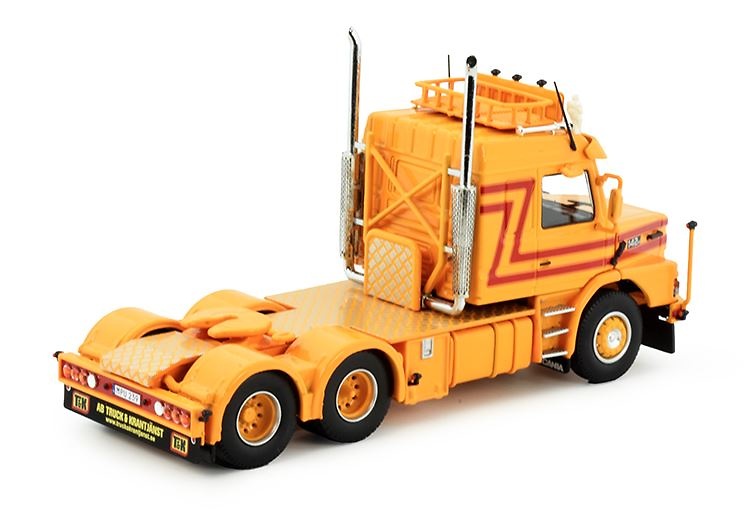 Modell Scania 142 - Truck & Kranjanst Tekno 84229 Masstab 1/50 