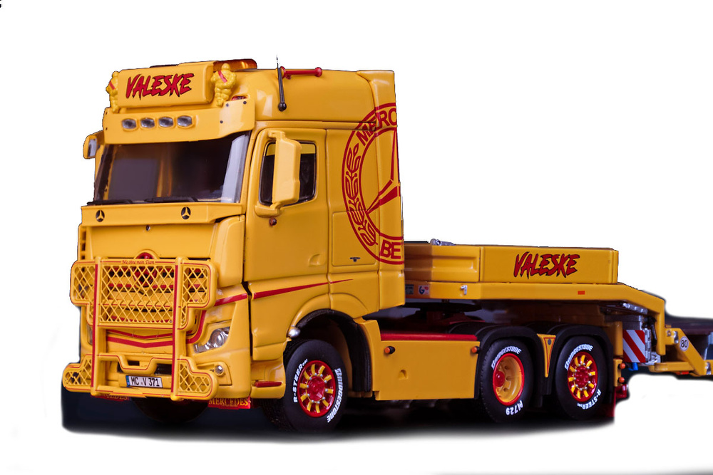 Modellfahrzeug Mercedes-Benz Actros GigaSpace + Tieflader Nooteboom OSDS - Valeske Imc Models 0162 Masstab 1/50 