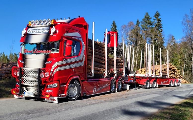Scania Next Gen R Highline + 5-Achs-Plattform für Holz Tekno 85984 im Maßstab 1:50 