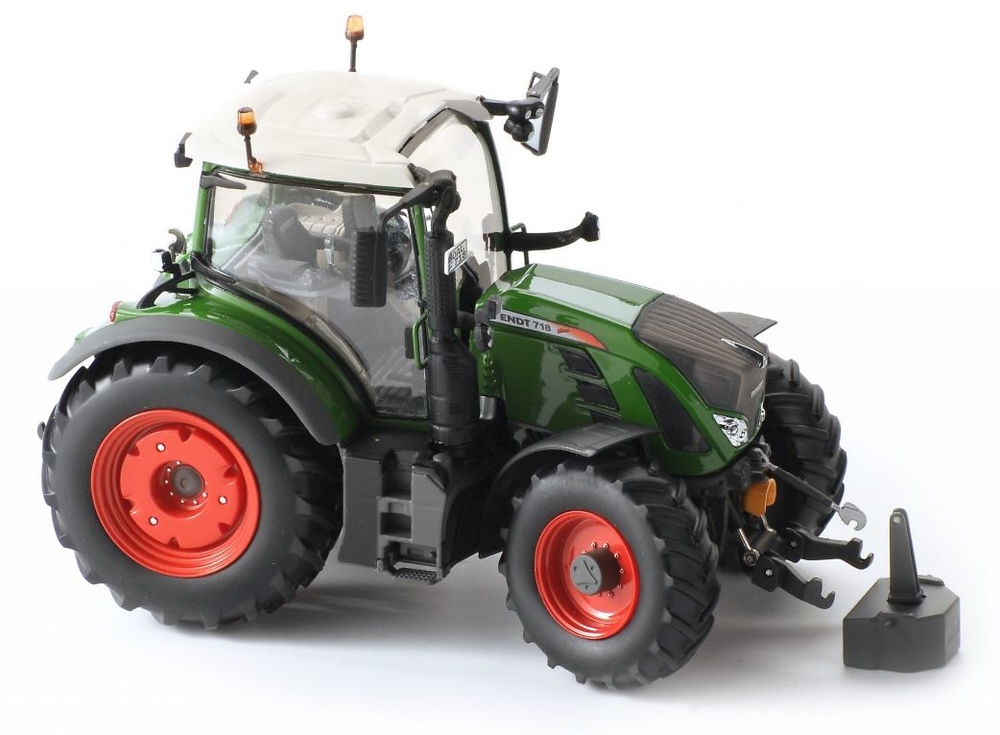 Traktor Fendt 718 Vario Ros Agritec 30185 Masstab 1/32 