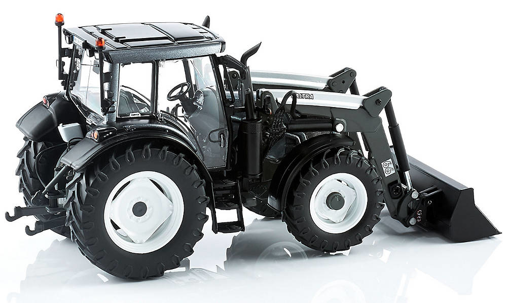 Traktor Valtra N123 mit Frontlader Wiking 7327 Masstab 1/32 