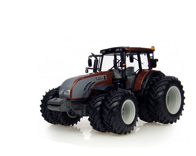 Valtra T Series 2011 (8 wheels) - Metallic Brown Color Universal Hobbies 4080 Masstab 1/32 