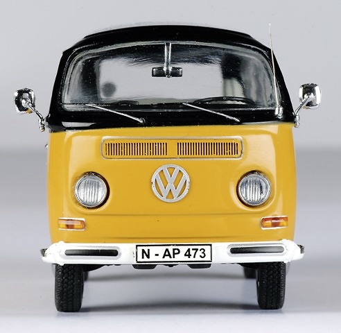 Volkswagen T2a Microbus de lujo Schuco 1/43 