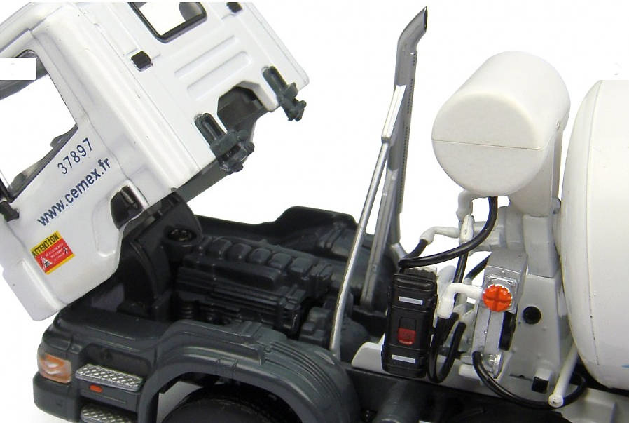 Zementmischer Scania P380 CEMEX Universal Hobbies 5708 Masstab 1/50 