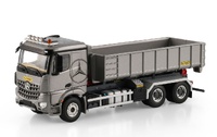 Mercedes Arocs MP4 mit Hakenkran System und 15 m3 Container Wsi Models 04-2239 Maßstab 1/50