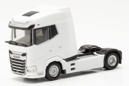 DAF XG tractor unit, white Herpa 315760 scale 1/87 