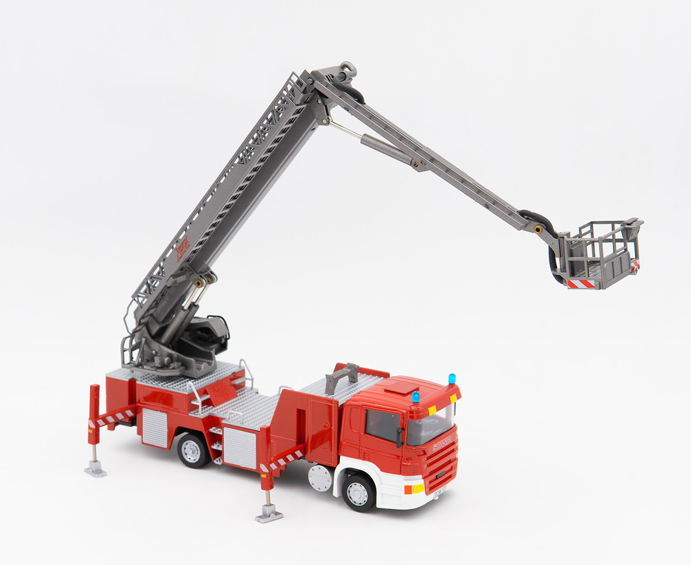 Fire Truck Bronto Skylift Bymo 25023 escala 1/50 