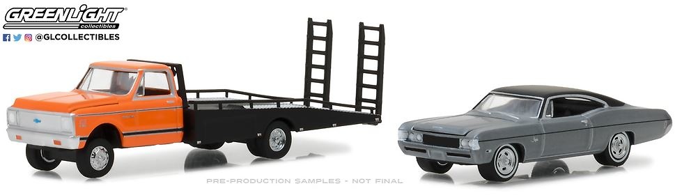 Grua asistencia en carretera Chevrolet C30 (1972) + Chevrolet Impala SS (1968) Greenlight 33120 