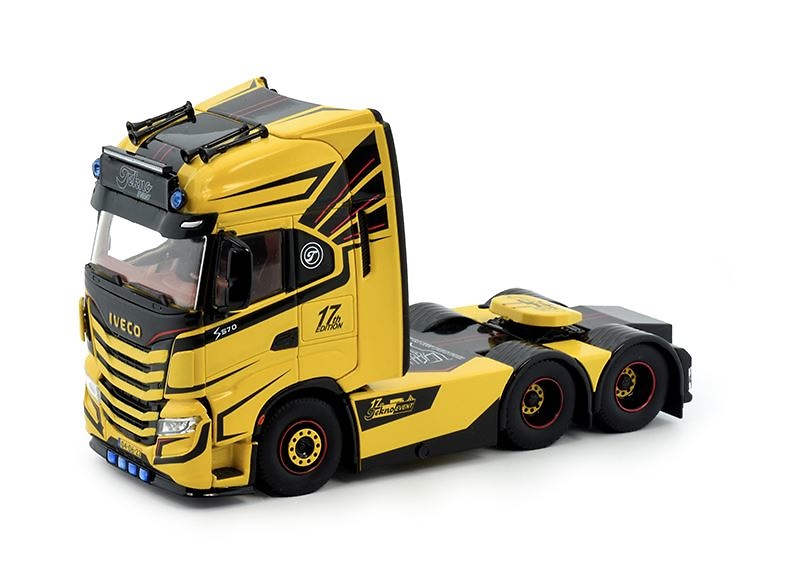 Iveco S-Way Tekno Event 2022 Tekno 83327 scale 1/50 