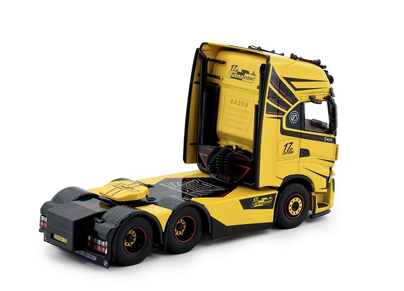 Iveco S-Way Tekno Event 2022 Tekno 83327 scale 1/50 