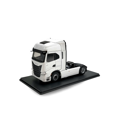 Iveco S way white Eligor 117264 scale 1/43 