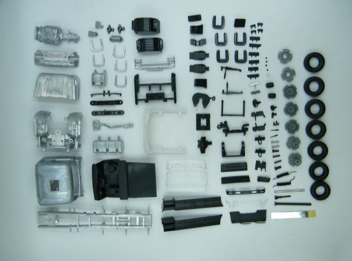 Kit for assembling a Scania T144 6x2 Tekno 78425 scale 1/50 
