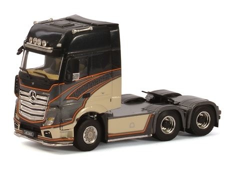 Mercedes Actros Giga Space Uniq Concept Wsi Models 01-1929 scale 1/50 