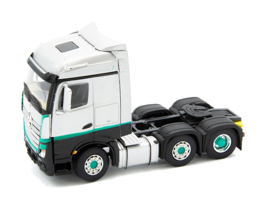 Mercedes-Benz Actros Streamspace Silver Edition Imc Models 0120 