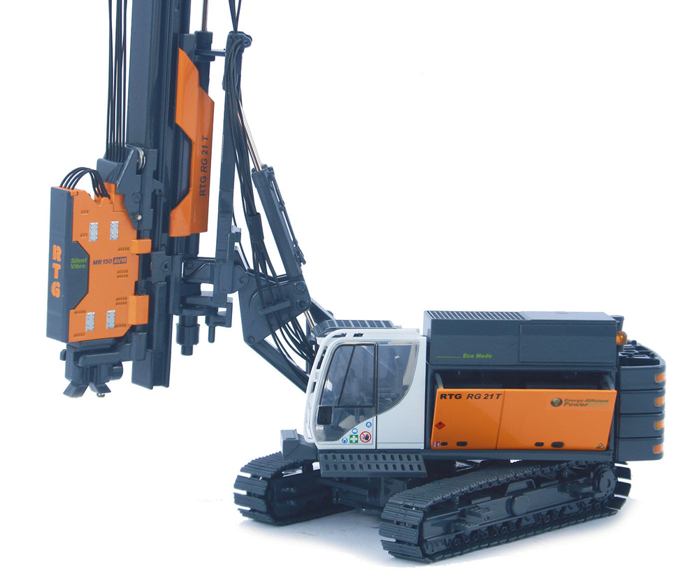 Scale model Pile Driver with Telescopic Leader Bauer-RTG RG 21 T - version 2023 - Bymo 25028/1 scale 1/50 