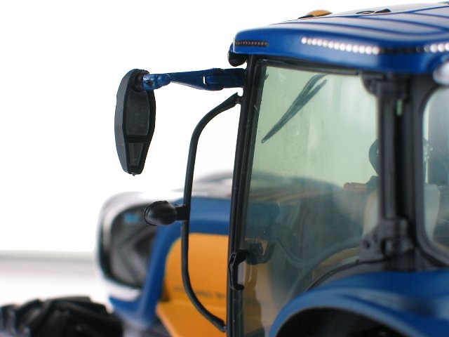 Tractor New Holland Nh2 Hydrogen Ros Agritec 30125 scale 1/32 