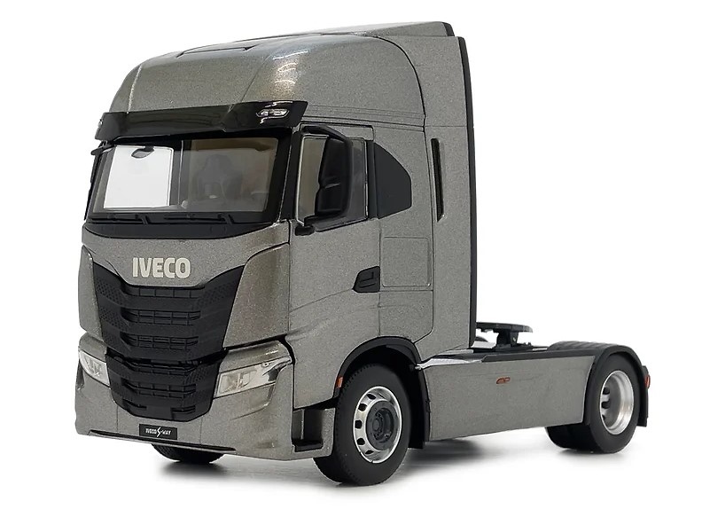 Truck Iveco S-Way Marge Models 2231-02 scale 1/32 