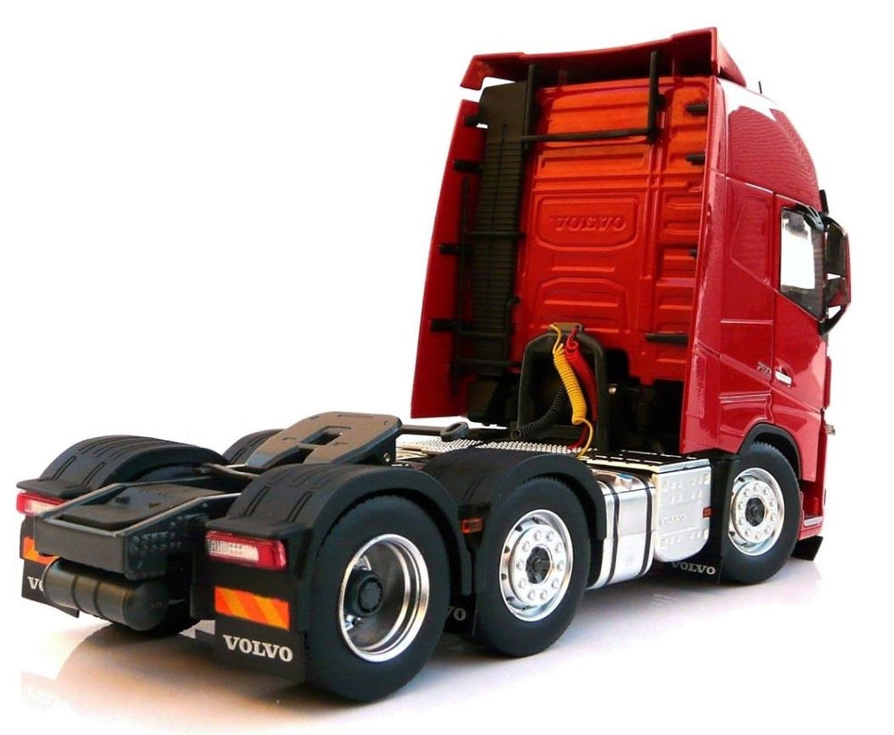 Volvo FH16 6x2 Nooteboom Marge Models 1811-03 escala 1/32 