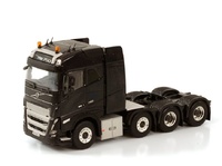 Scale model truck Volvo fh5 globetrotter 8x4 Wsi Models 2146 scale 1/50