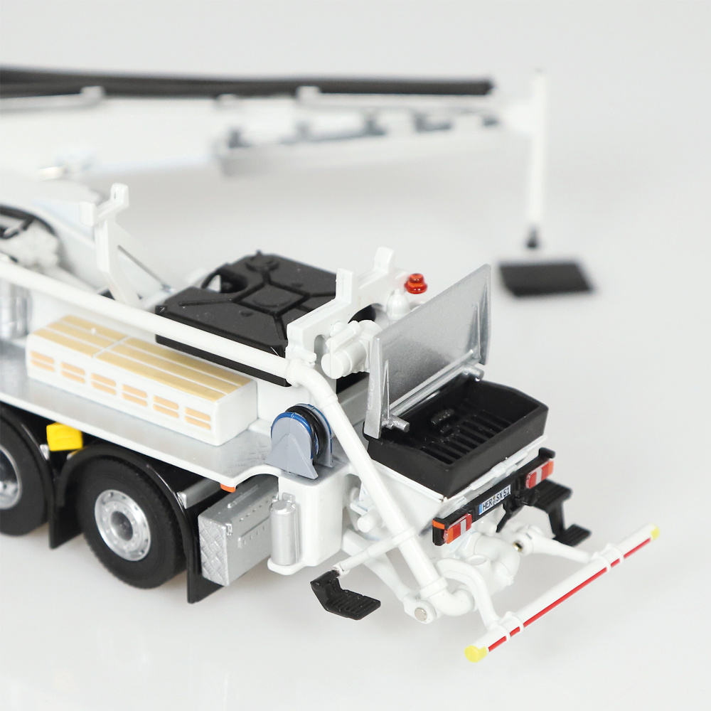 Bomba hormigon Schwing S51 SX - Mercedes-Benz Arocs 8x4 Nzg Modelle 1062 escala 1/50 