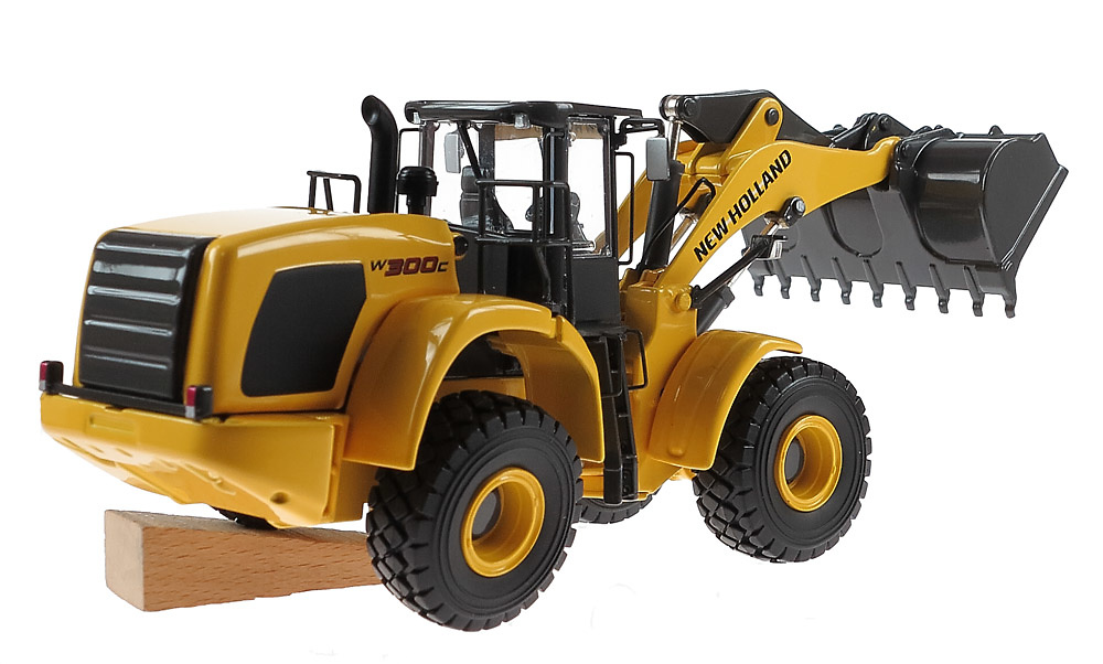 Cargadora New Holland w300c Motorart 13782 escala 1/50 