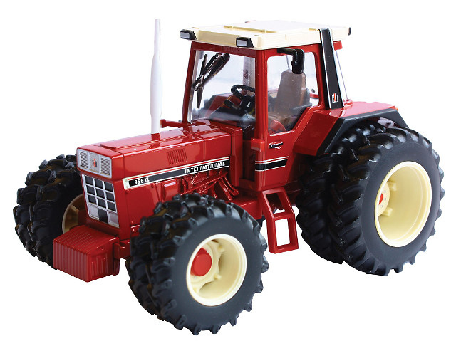 Case 956 XL Dual Wheels, Britains 1/32 